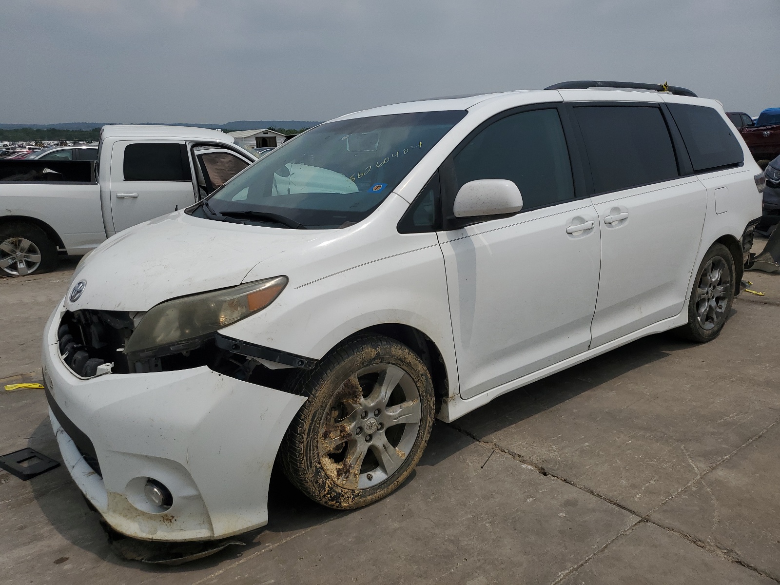 5TDXK3DC6BS059505 2011 Toyota Sienna Sport