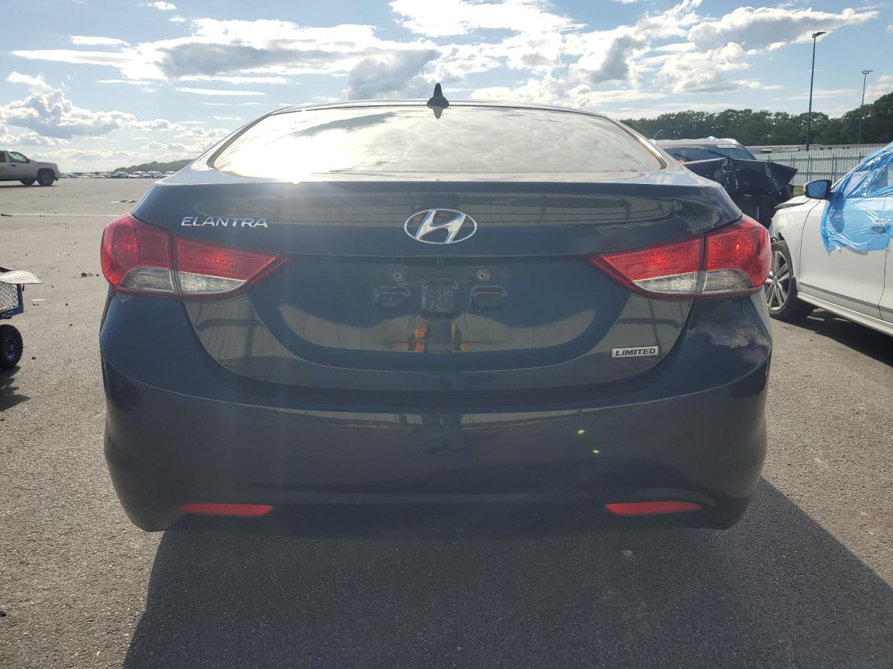 2012 Hyundai Elantra Gls VIN: 5NPDH4AE6CH102342 Lot: 57010044