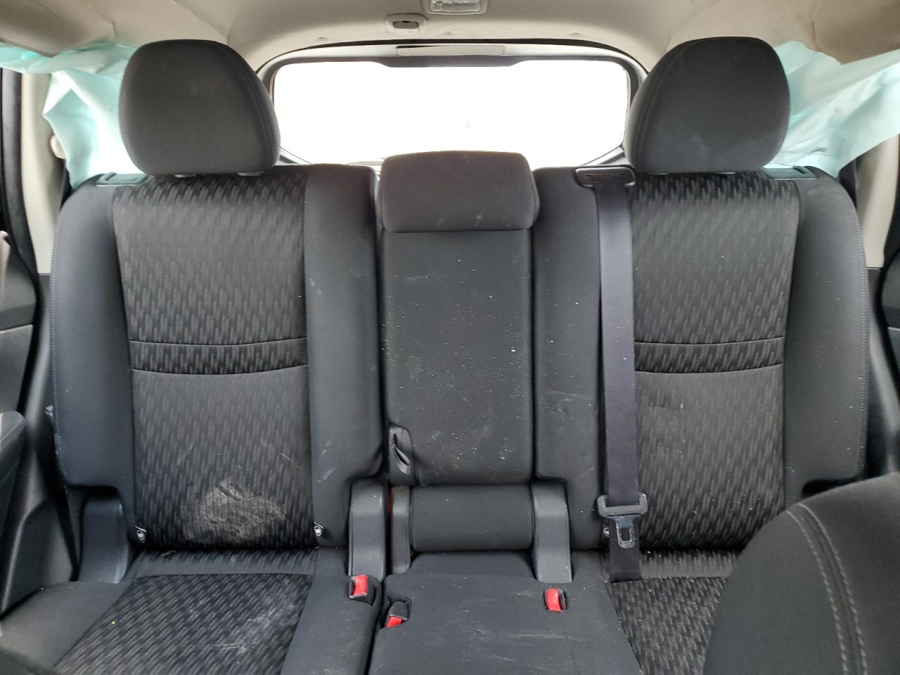 2018 Nissan Rogue S VIN: KNMAT2MT7JP608957 Lot: 55555854