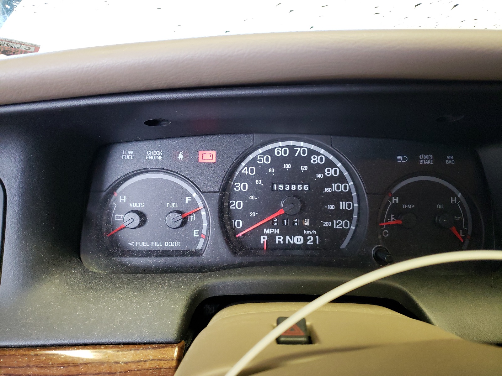 2FAFP74W95X111187 2005 Ford Crown Victoria Lx