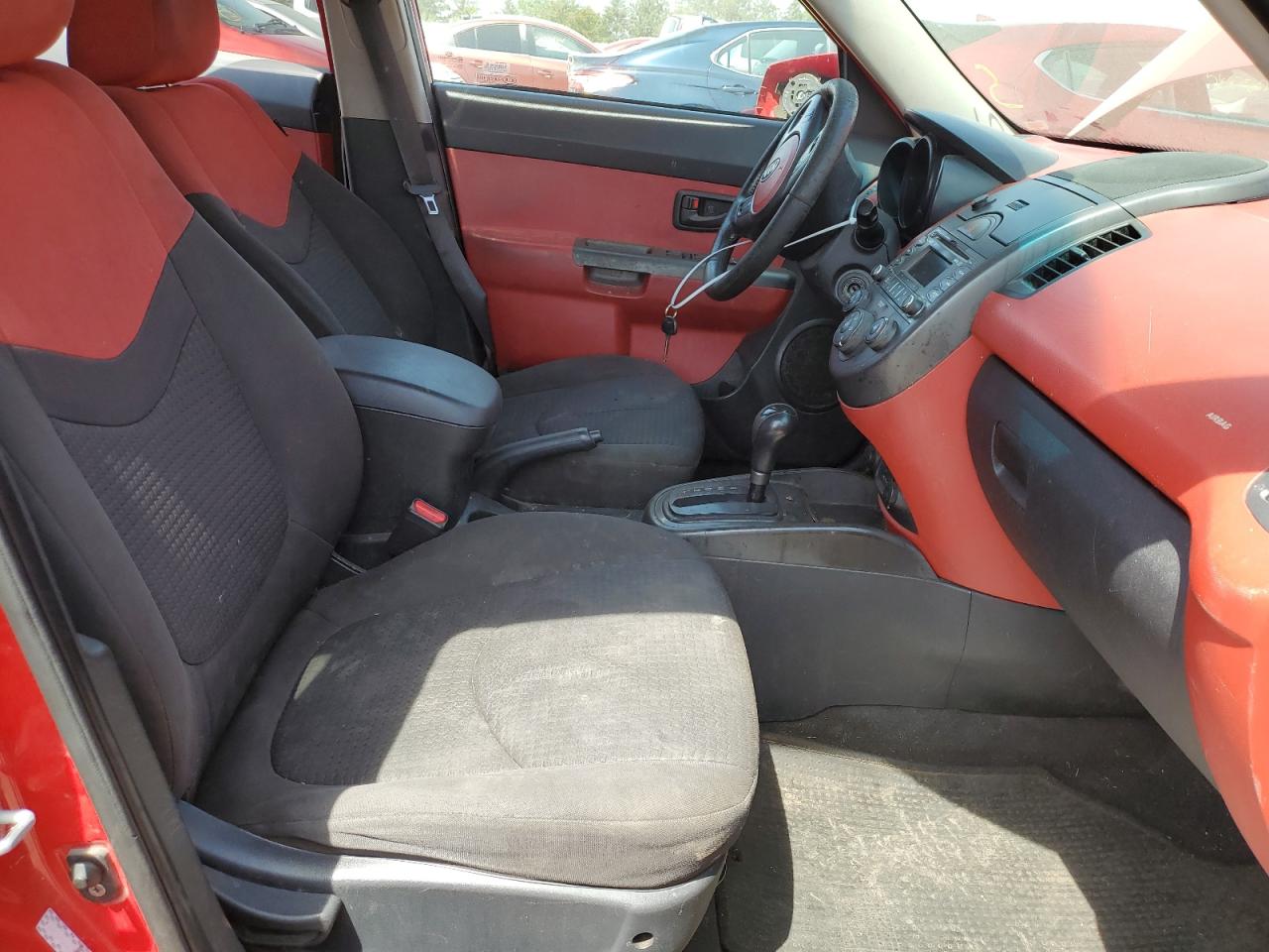 2010 Kia Soul + VIN: KNDJT2A24A7032529 Lot: 57010174