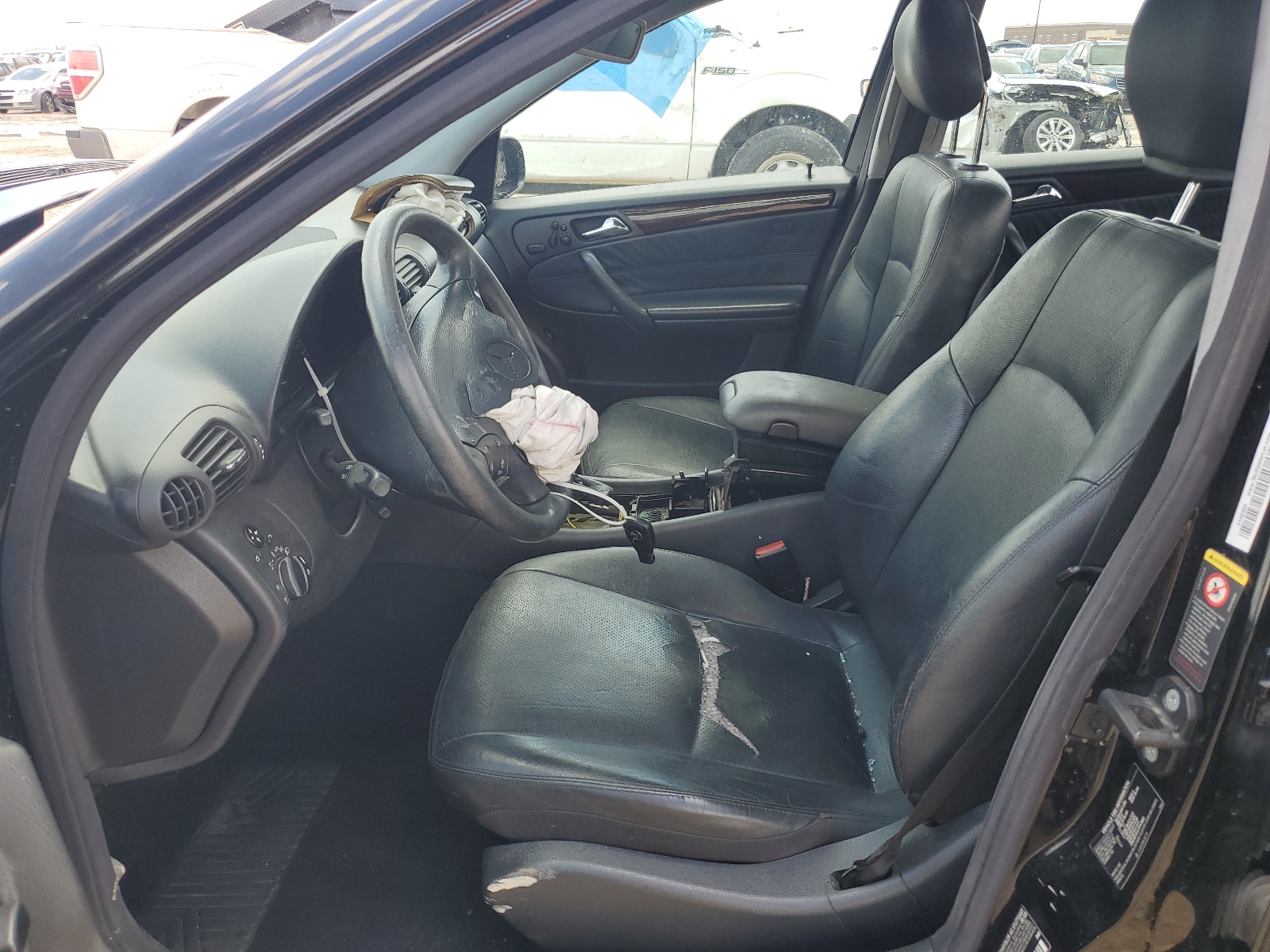 WDBRF64J04F493708 2004 Mercedes-Benz C 320