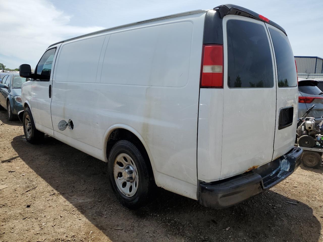 1GCSGAFX3B1142029 2011 Chevrolet Express G1500