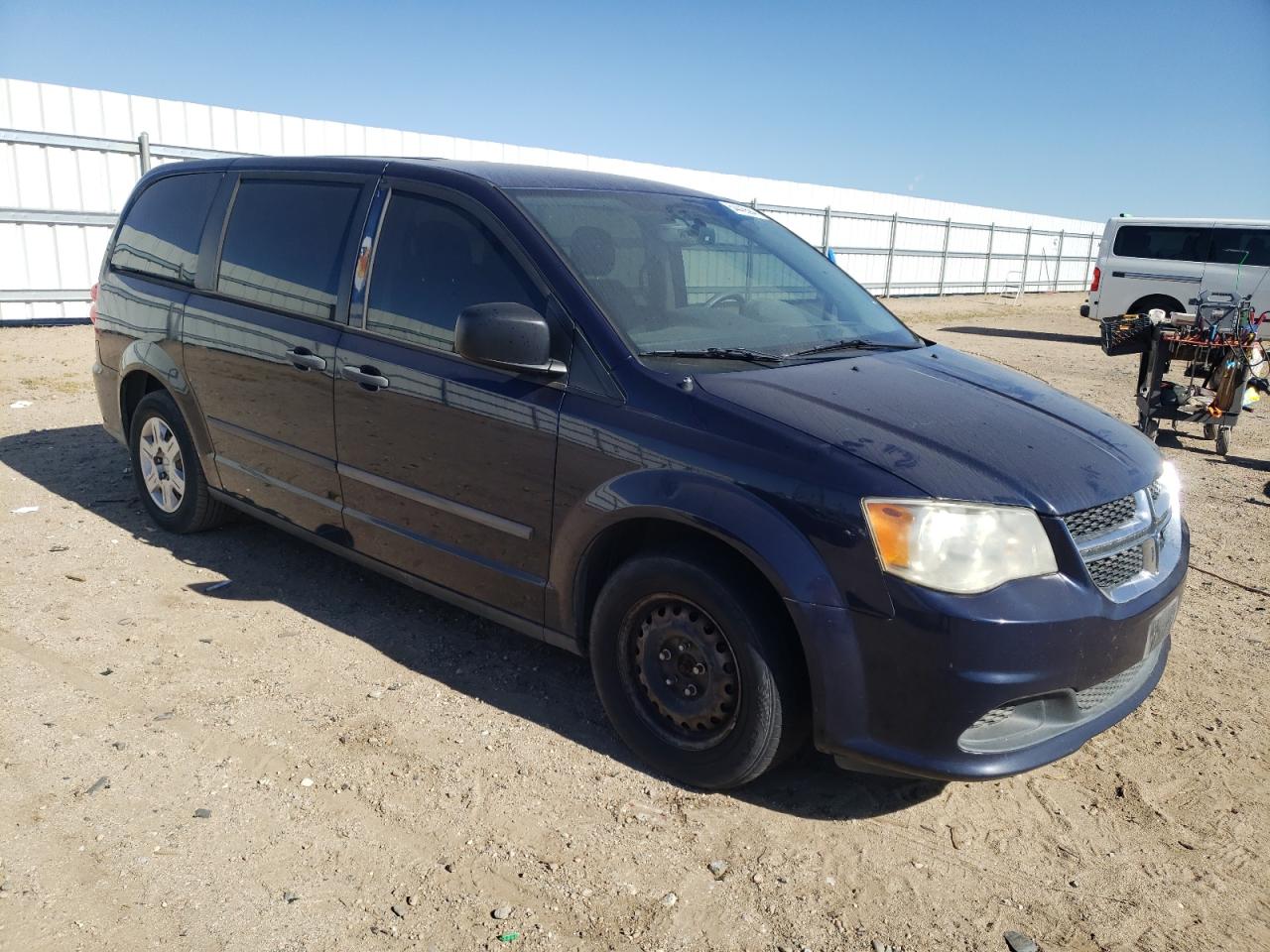 2013 Dodge Caravan - Image 4