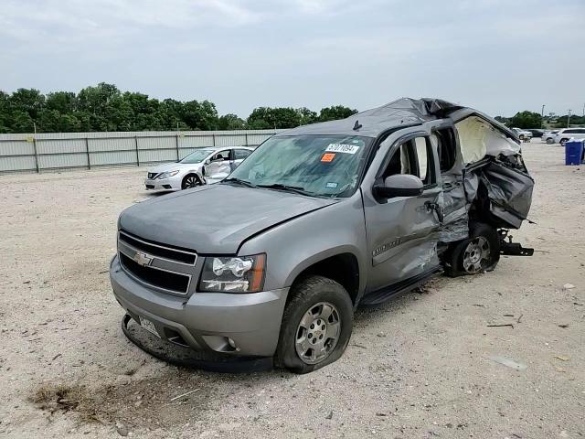 2008 Chevrolet Suburban C1500 Ls VIN: 1GNFC16J98J221746 Lot: 57071094