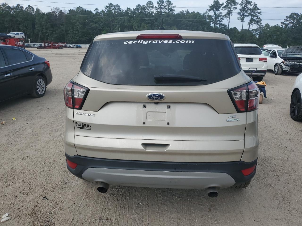 2017 Ford Escape Se VIN: 1FMCU0GD7HUB64923 Lot: 56681864