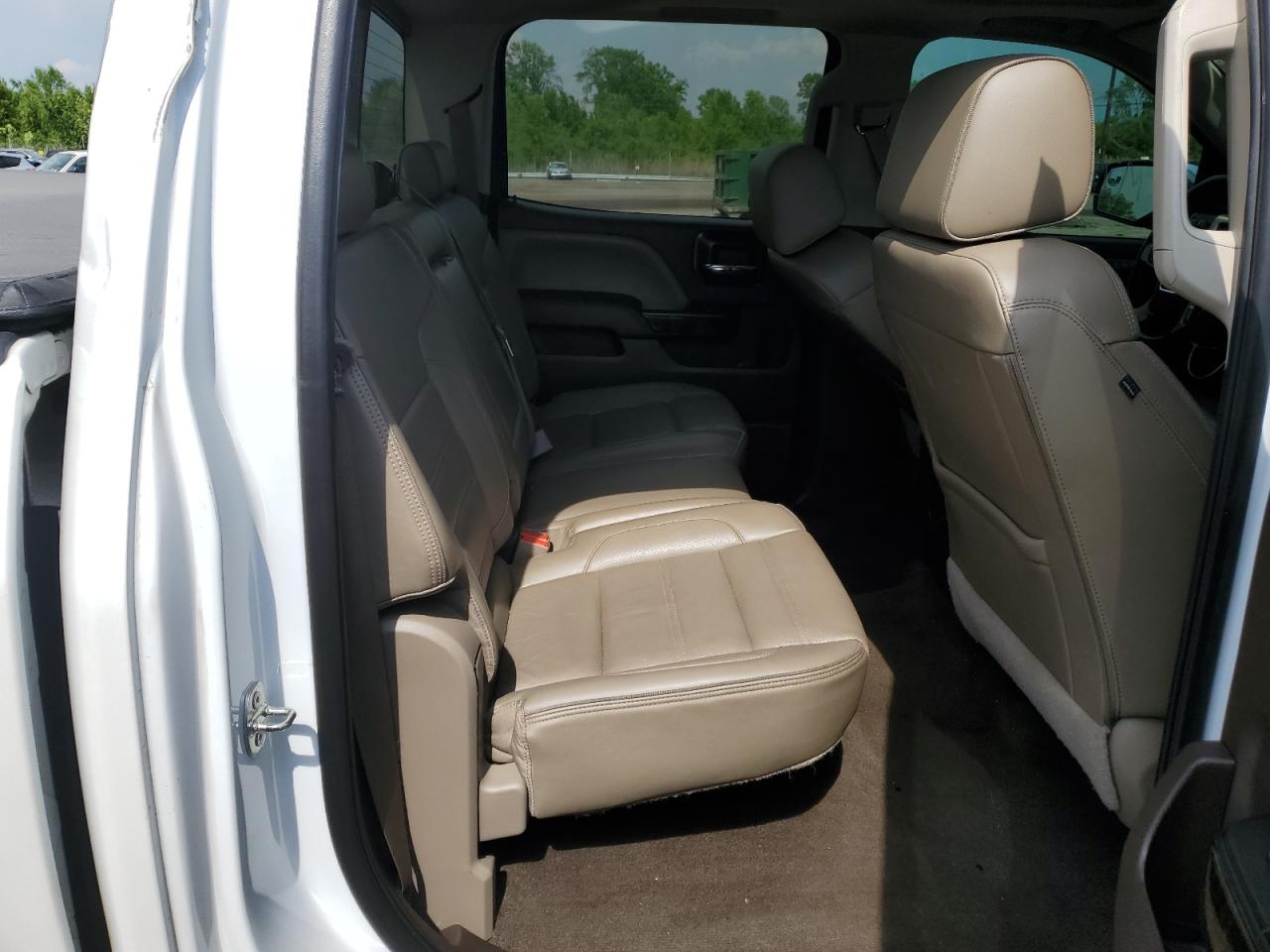 2016 GMC Sierra - Image 10