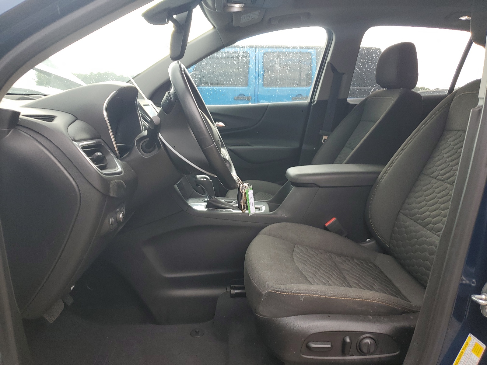 2GNAXKEV4L6102890 2020 Chevrolet Equinox Lt