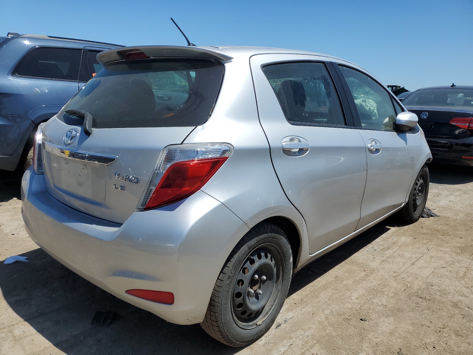 JTDKTUD38CD534551 2012 Toyota Yaris