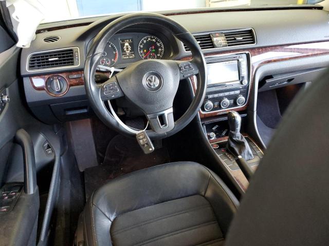 Седани VOLKSWAGEN PASSAT 2013 Вугільний