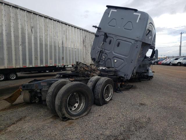 2020 FREIGHTLINER CASCADIA 126   
