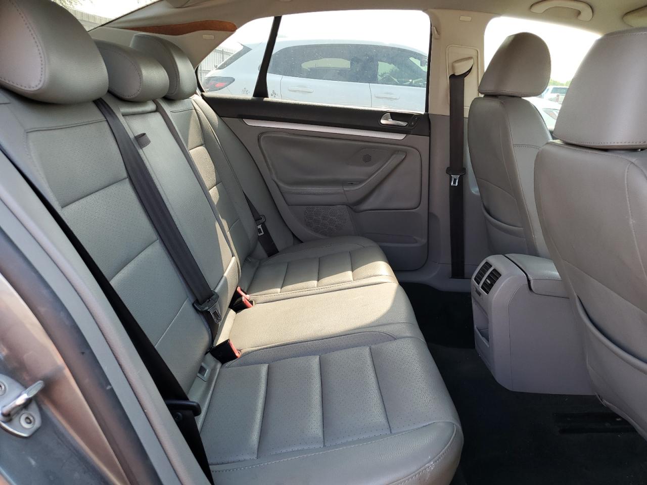 2007 Volkswagen Jetta Wolfsburg VIN: 3VWEF71K17M183376 Lot: 56925584