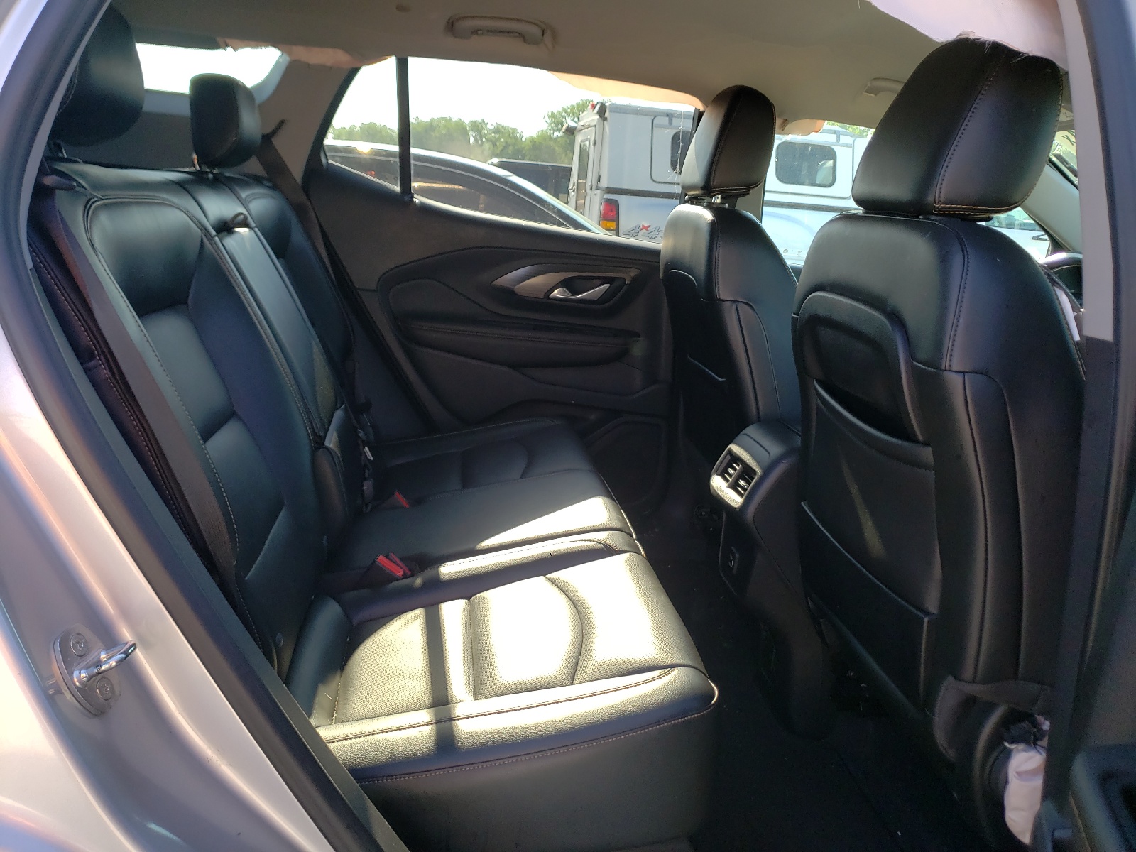 3GKALPEV9LL243987 2020 GMC Terrain Slt