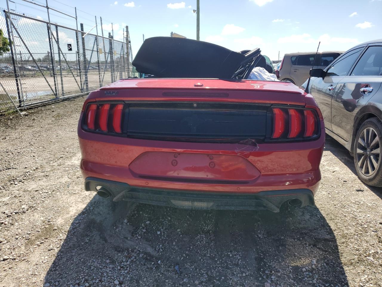 2019 Ford Mustang VIN: 1FATP8UH2K5116318 Lot: 53001044