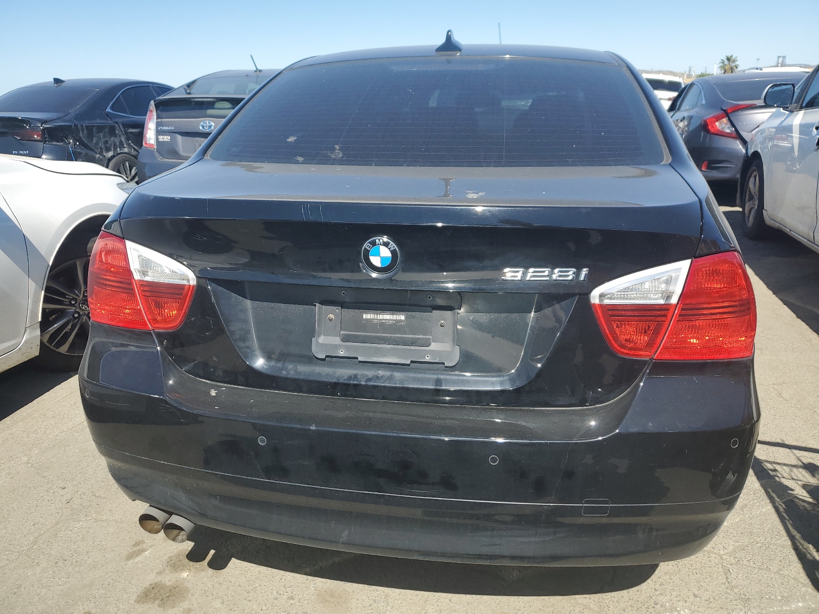 WBAVA33567KX82781 2007 BMW 328 I