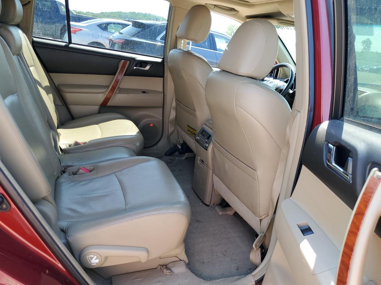 2008 Toyota Highlander Limited VIN: JTEES42AX82042068 Lot: 56276184