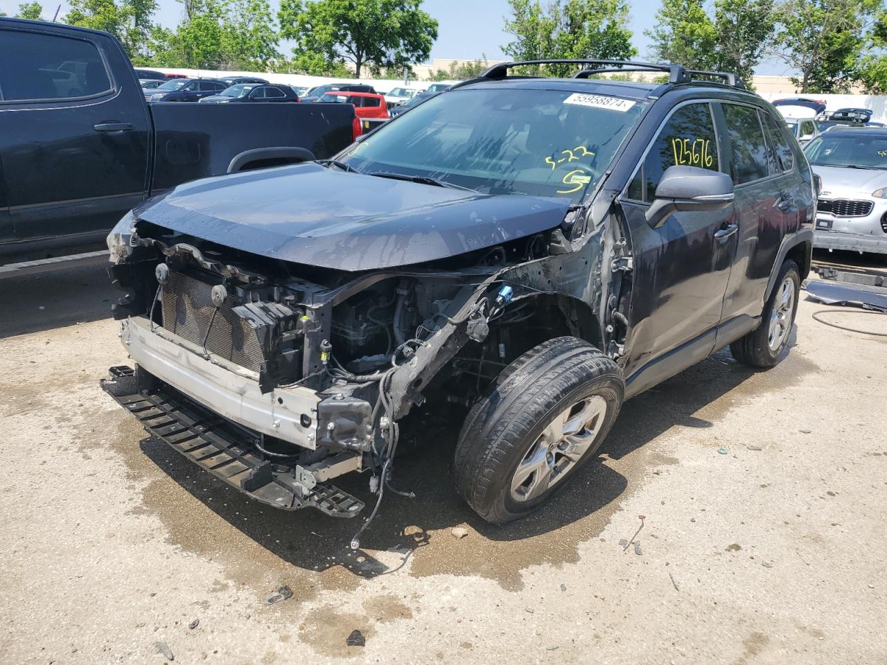 2019 Toyota Rav4 Xle de vânzare în Bridgeton, MO - Front End