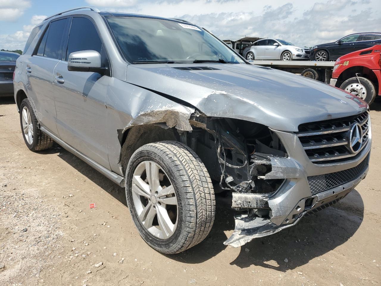 2015 Mercedes-Benz Ml 350 VIN: 4JGDA5JB9FA461613 Lot: 57271604