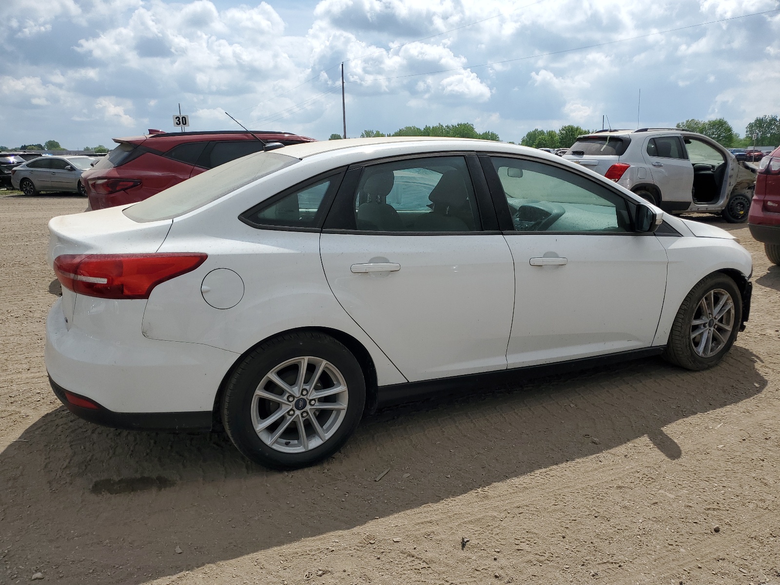 1FADP3F25HL275256 2017 Ford Focus Se