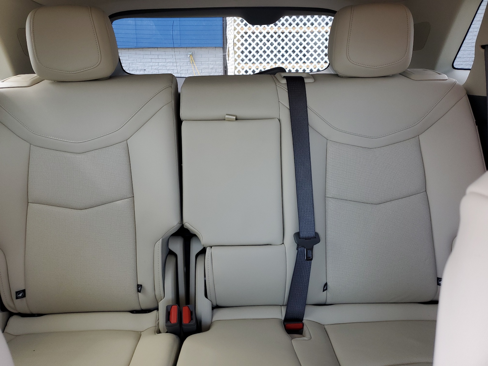 1GYKNCRS6PZ221585 2023 Cadillac Xt5 Premium Luxury