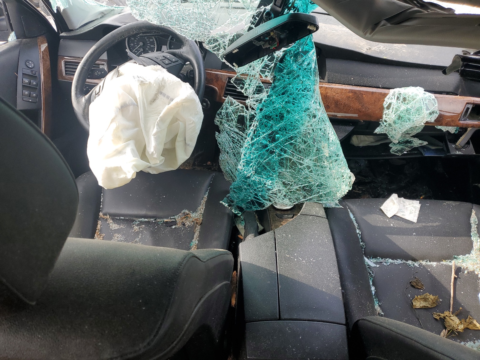 WBANF33507CS41477 2007 BMW 525 Xi