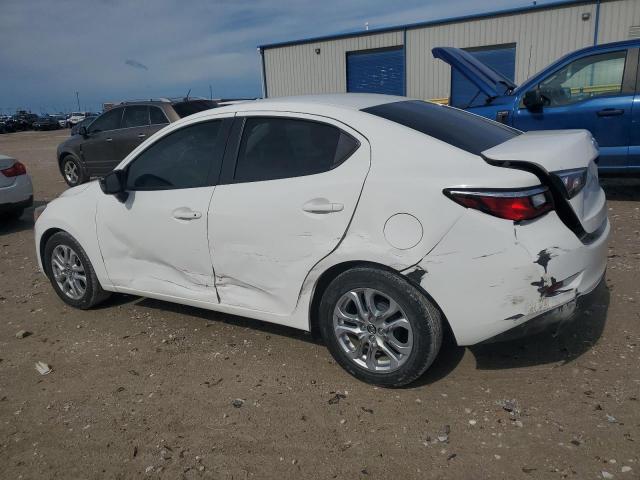 Седаны TOYOTA YARIS 2017 Белый