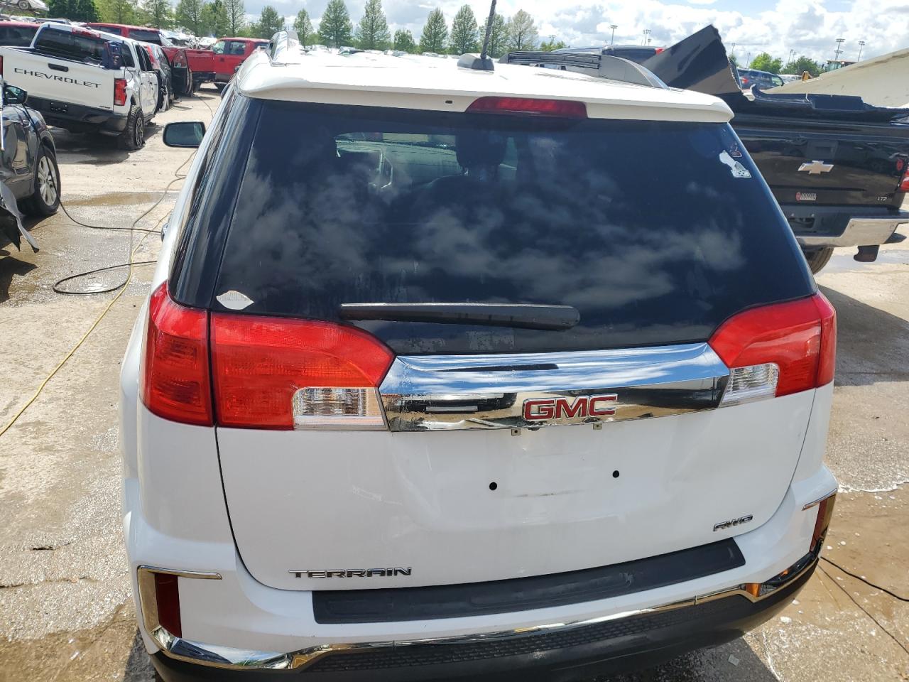 2GKFLUEK4H6329259 2017 GMC Terrain Slt