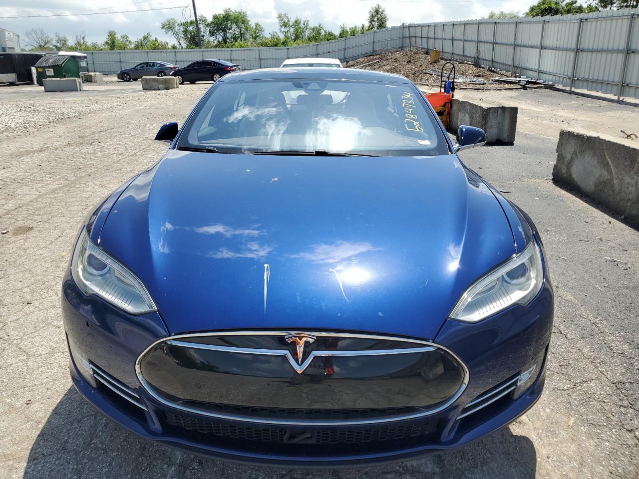 2015 Tesla Model S 85D VIN: 5YJSA1H27FF098438 Lot: 52847334