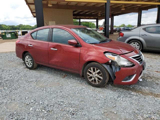  NISSAN VERSA 2017 Красный