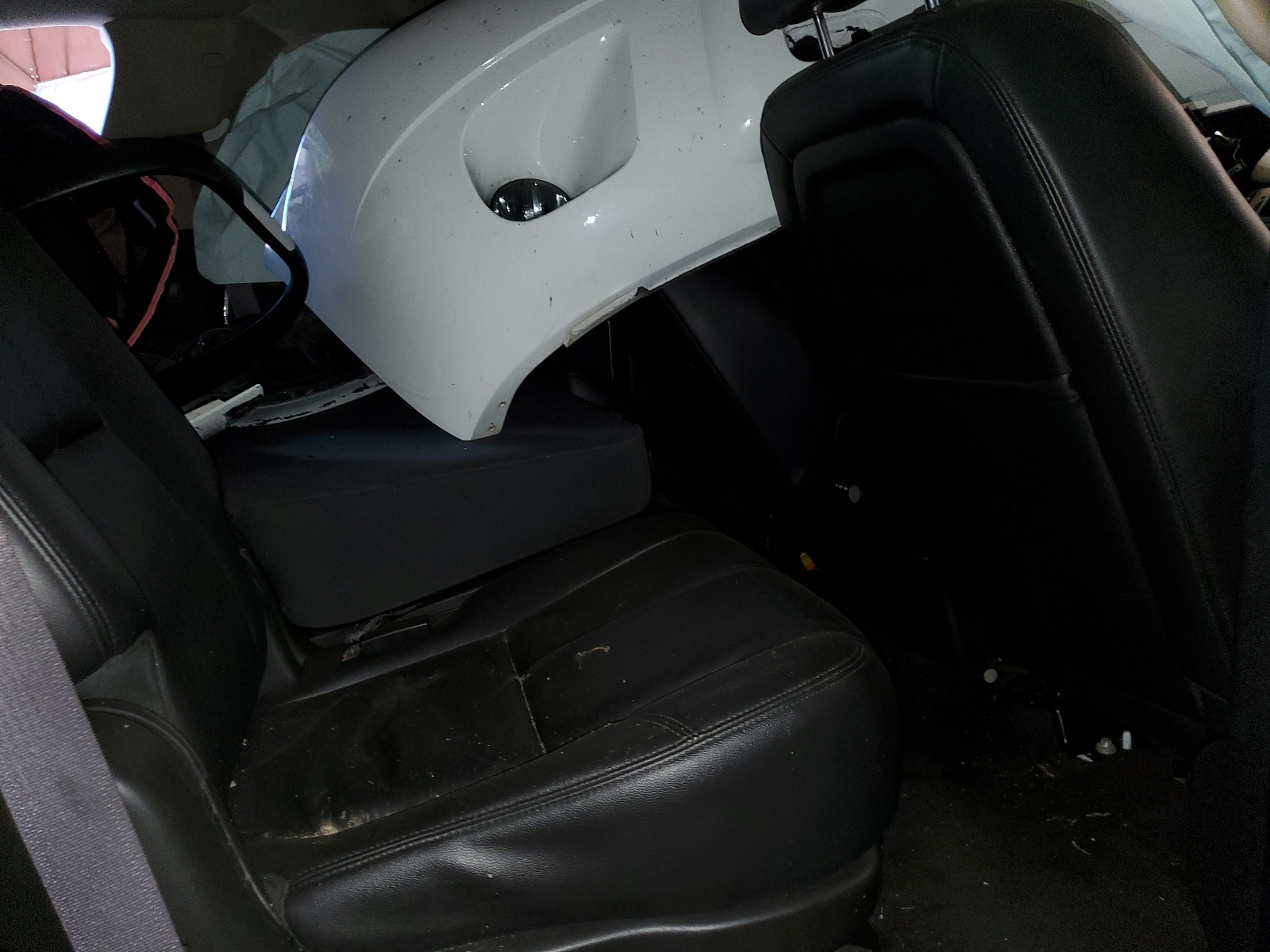 1GNSKBE02DR277085 2013 Chevrolet Tahoe K1500 Lt