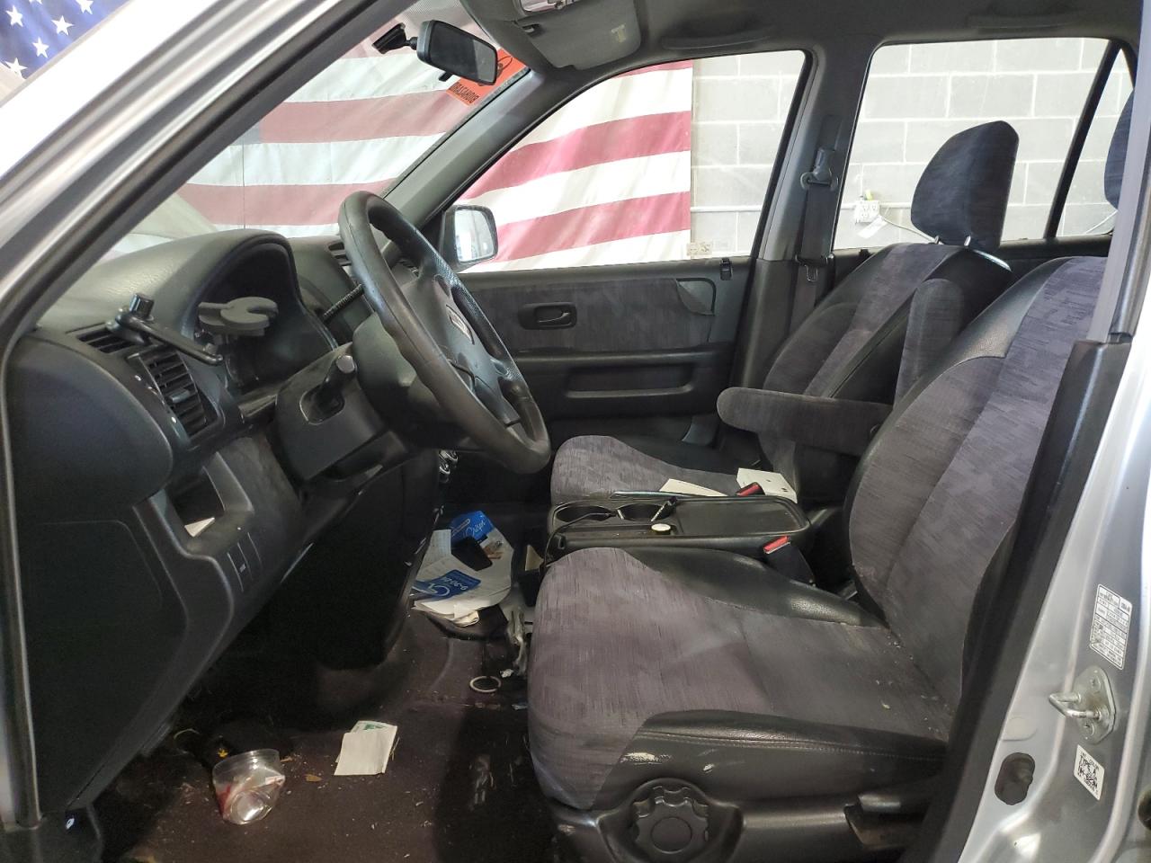 2002 Honda Cr-V Lx VIN: JHLRD685X2C016130 Lot: 55836734