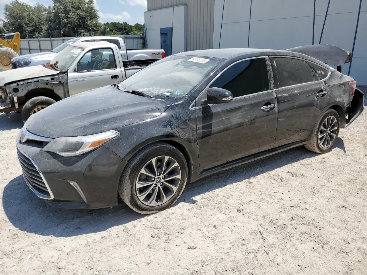 4T1BK1EB0HU244962 2017 TOYOTA AVALON - Image 1