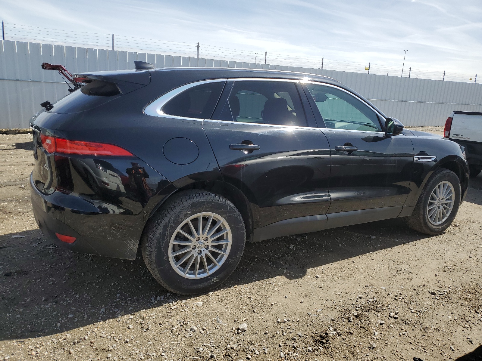 2020 Jaguar F-Pace Portfolio vin: SADCN2GX1LA622266