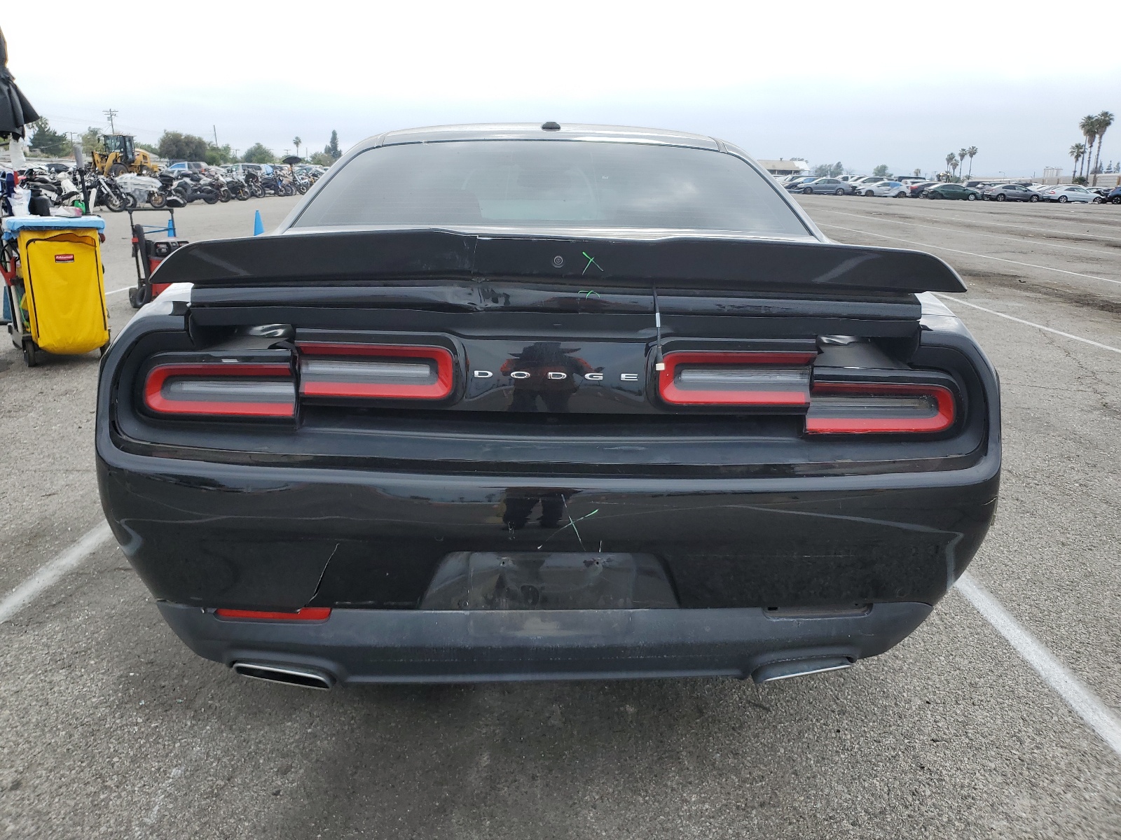 2C3CDZAG3JH231977 2018 Dodge Challenger Sxt