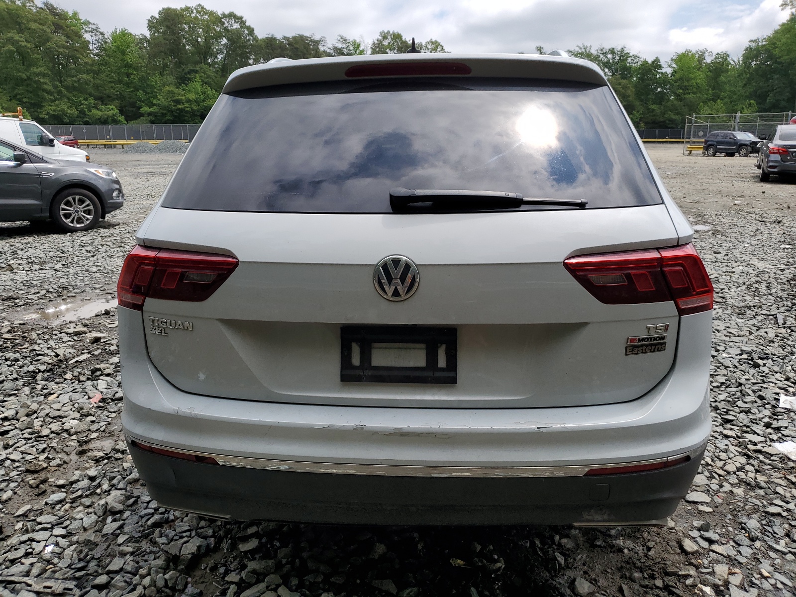 3VV2B7AX5JM003435 2018 Volkswagen Tiguan Se