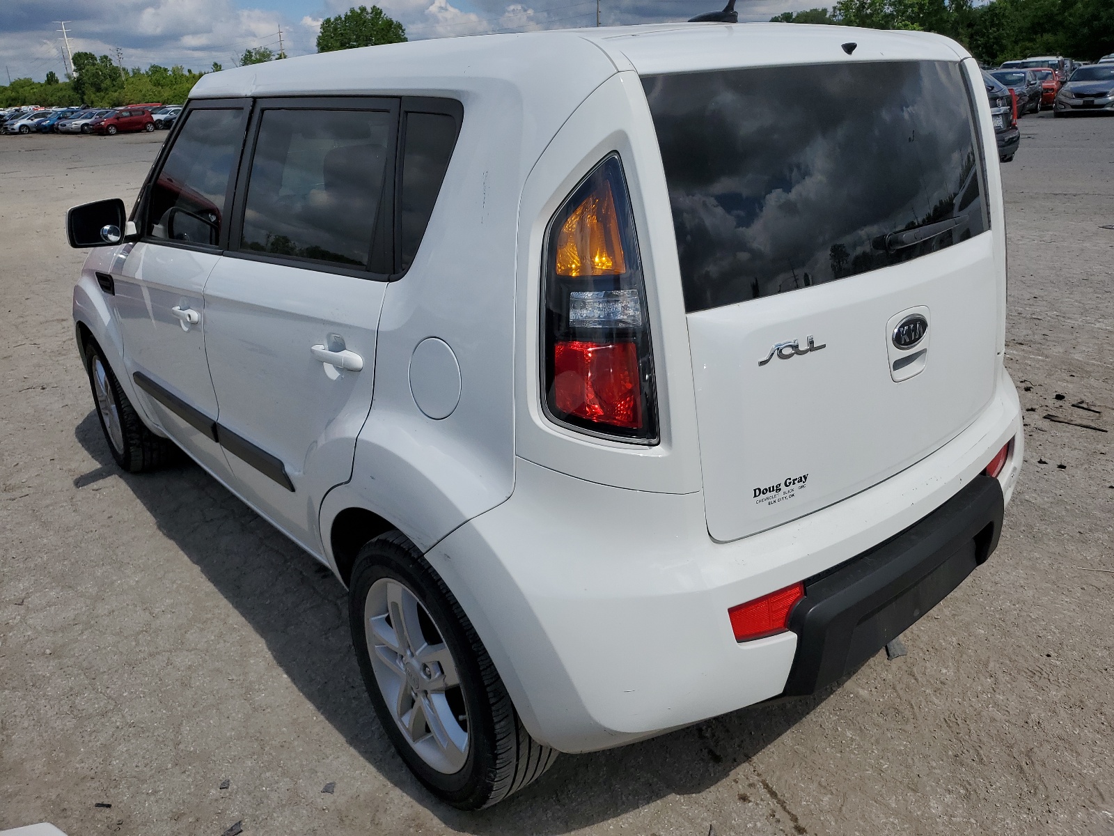 KNDJT2A21B7300809 2011 Kia Soul +