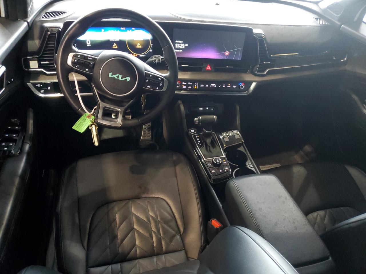 2023 Kia Sportage - Image 8
