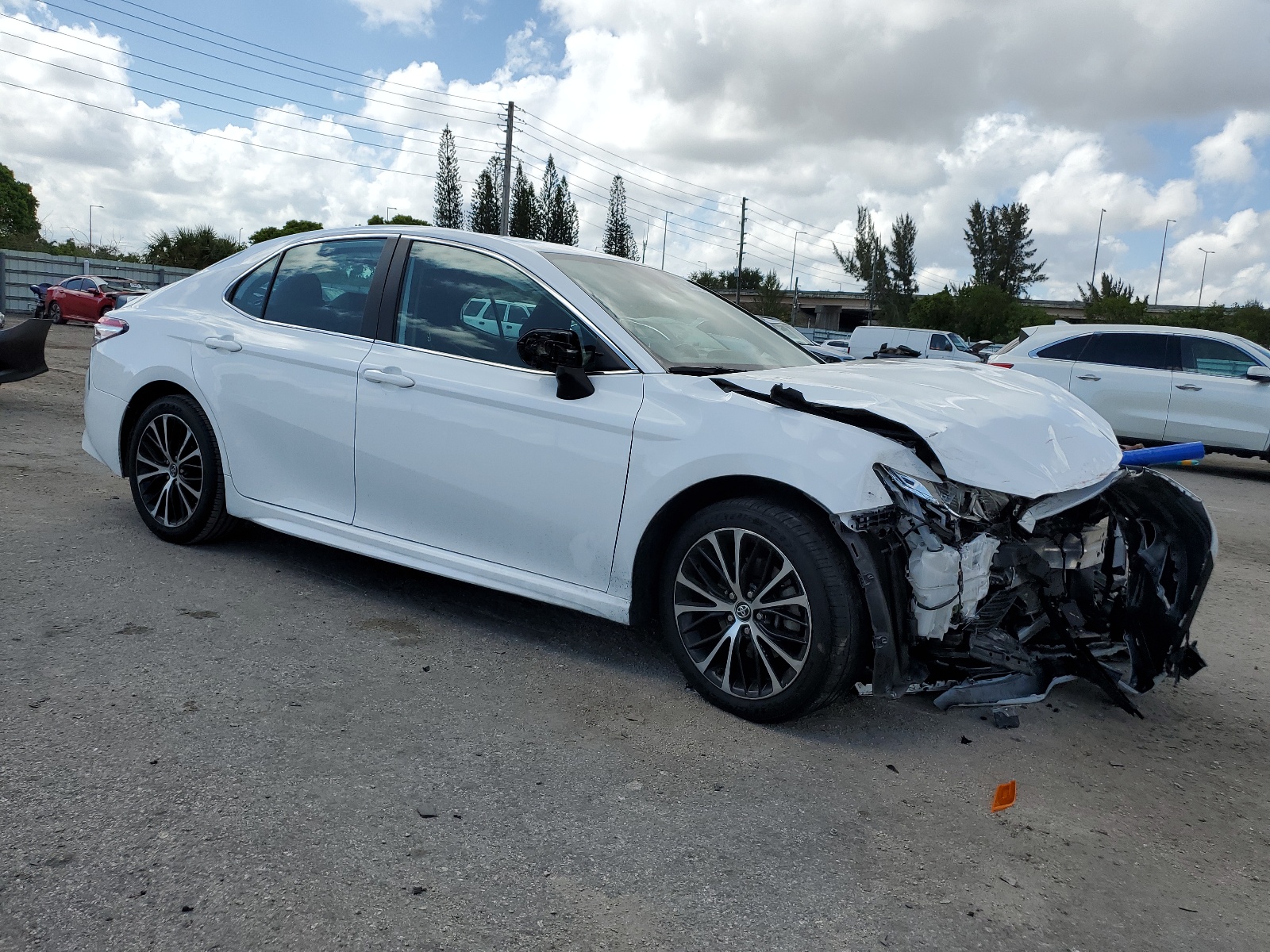 2020 Toyota Camry Se vin: 4T1G11AK3LU897017