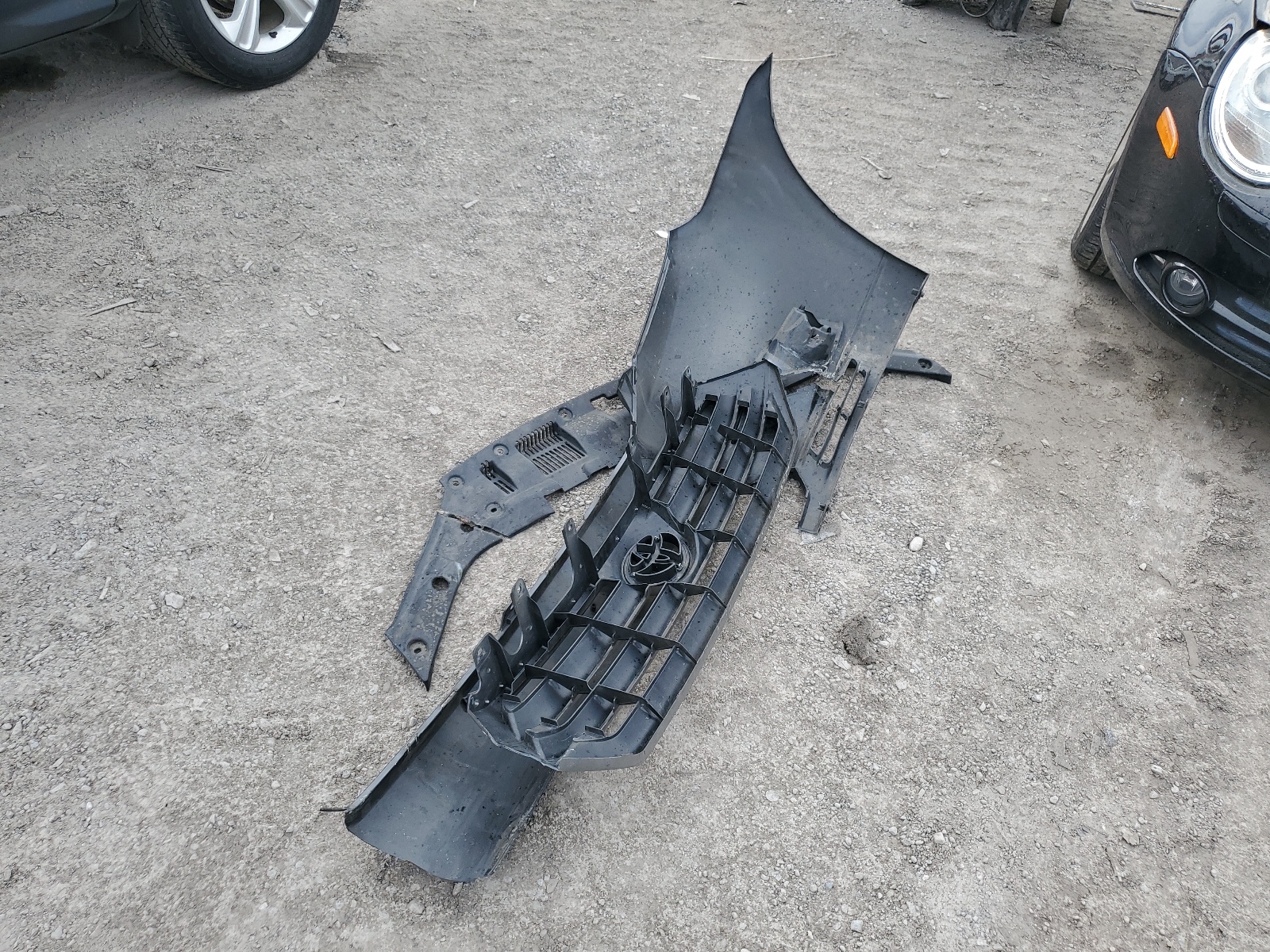 5TDBK3EH8CS124893 2012 Toyota Highlander Base