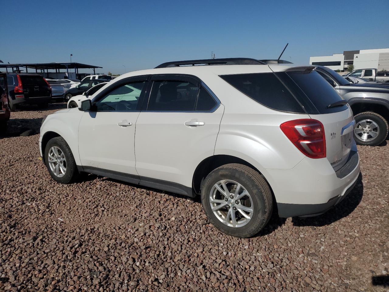 2GNFLFEKXH6252637 2017 CHEVROLET EQUINOX - Image 2