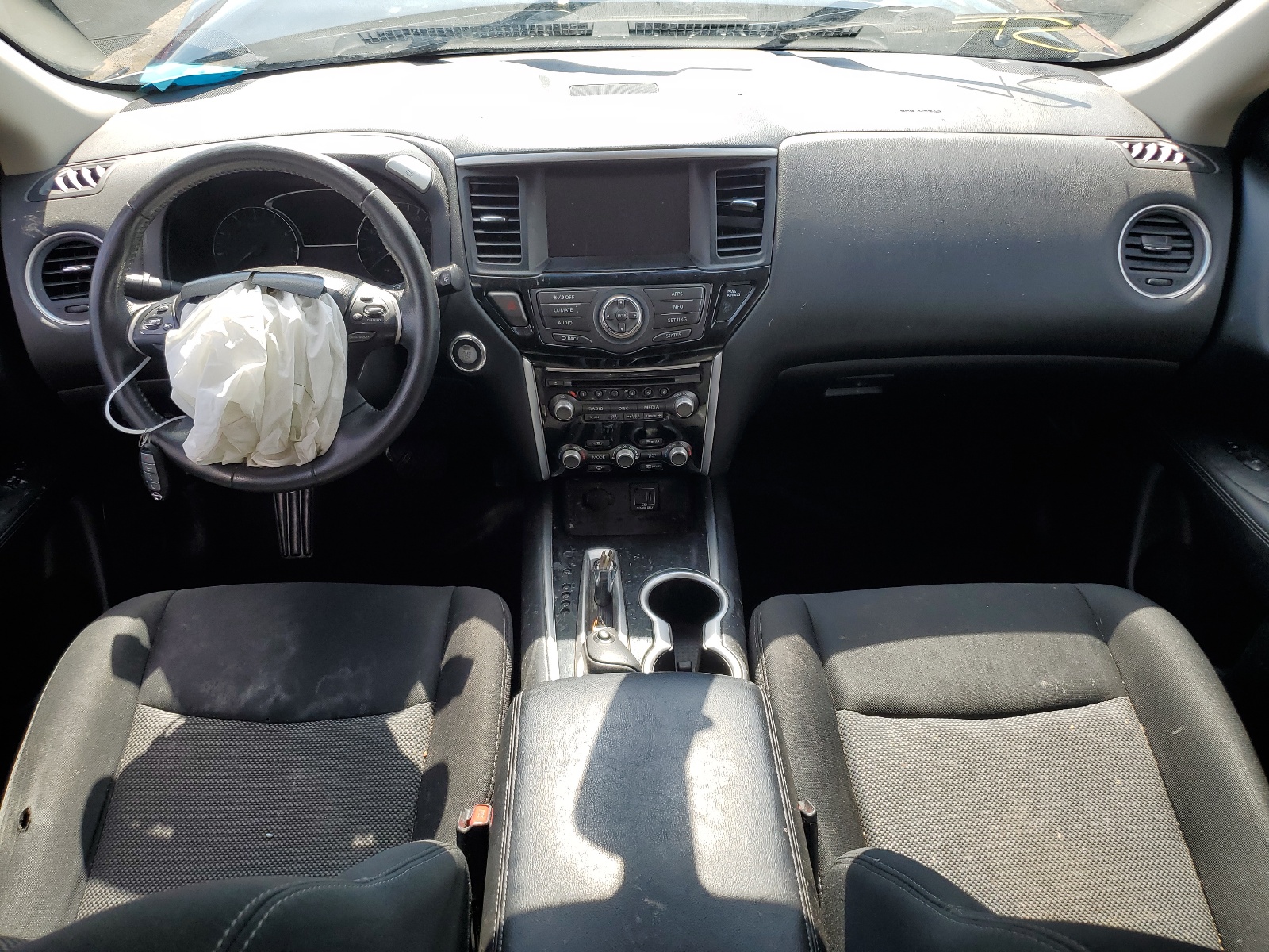 5N1DR2MNXKC639945 2019 Nissan Pathfinder S