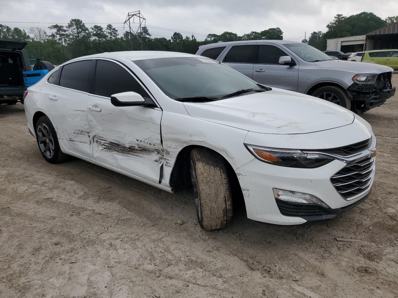 2021 Chevrolet Malibu - Image 4