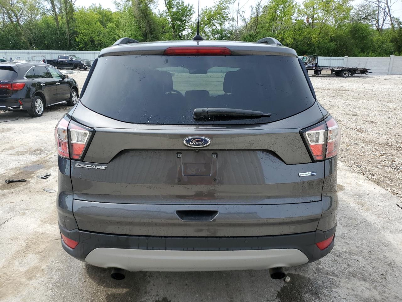 1FMCU9HD3JUC70455 2018 Ford Escape Sel