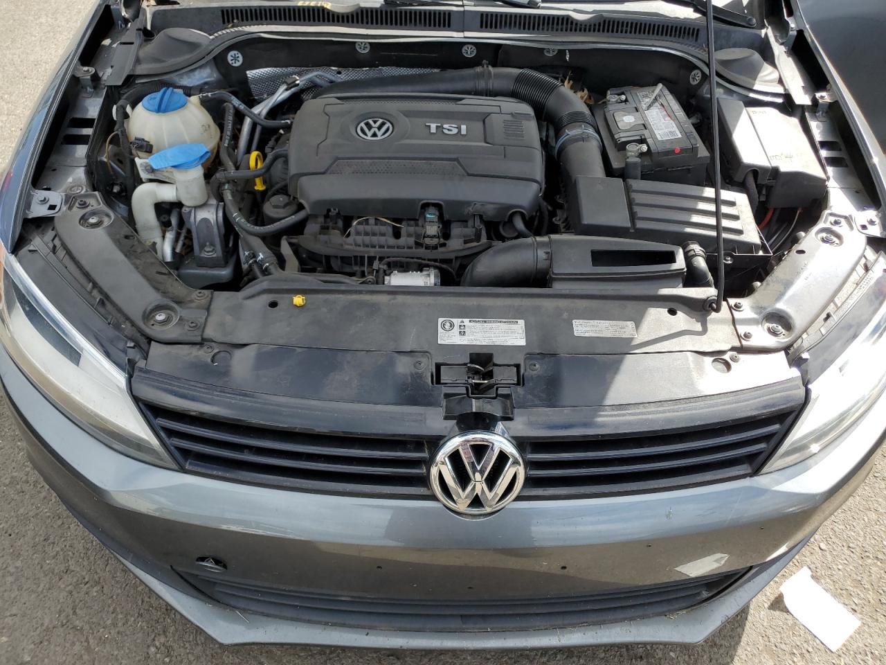 3VWD17AJ7EM205413 2014 Volkswagen Jetta Se