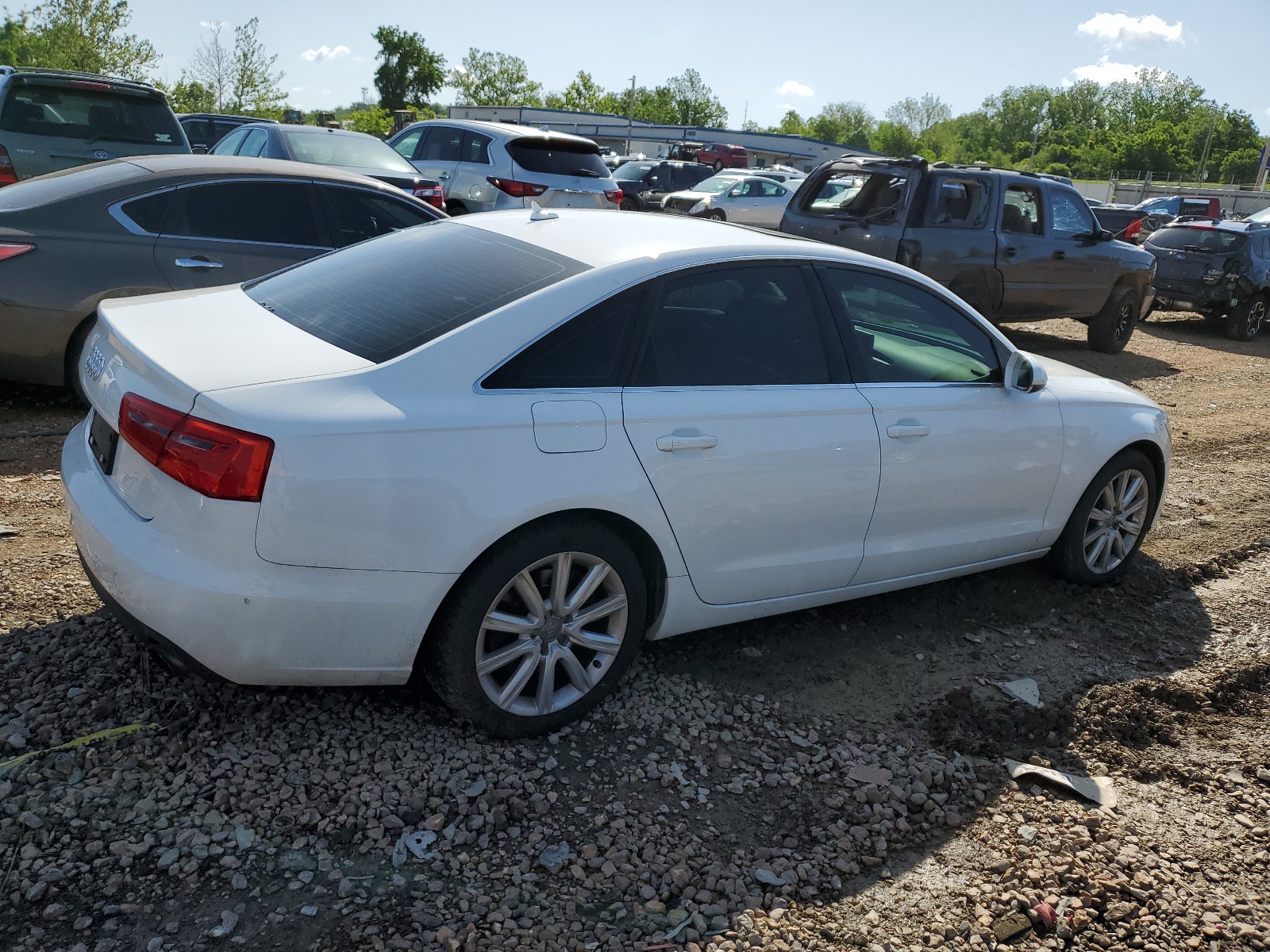 2014 Audi A6 Premium vin: WAUCFAFC5EN023820