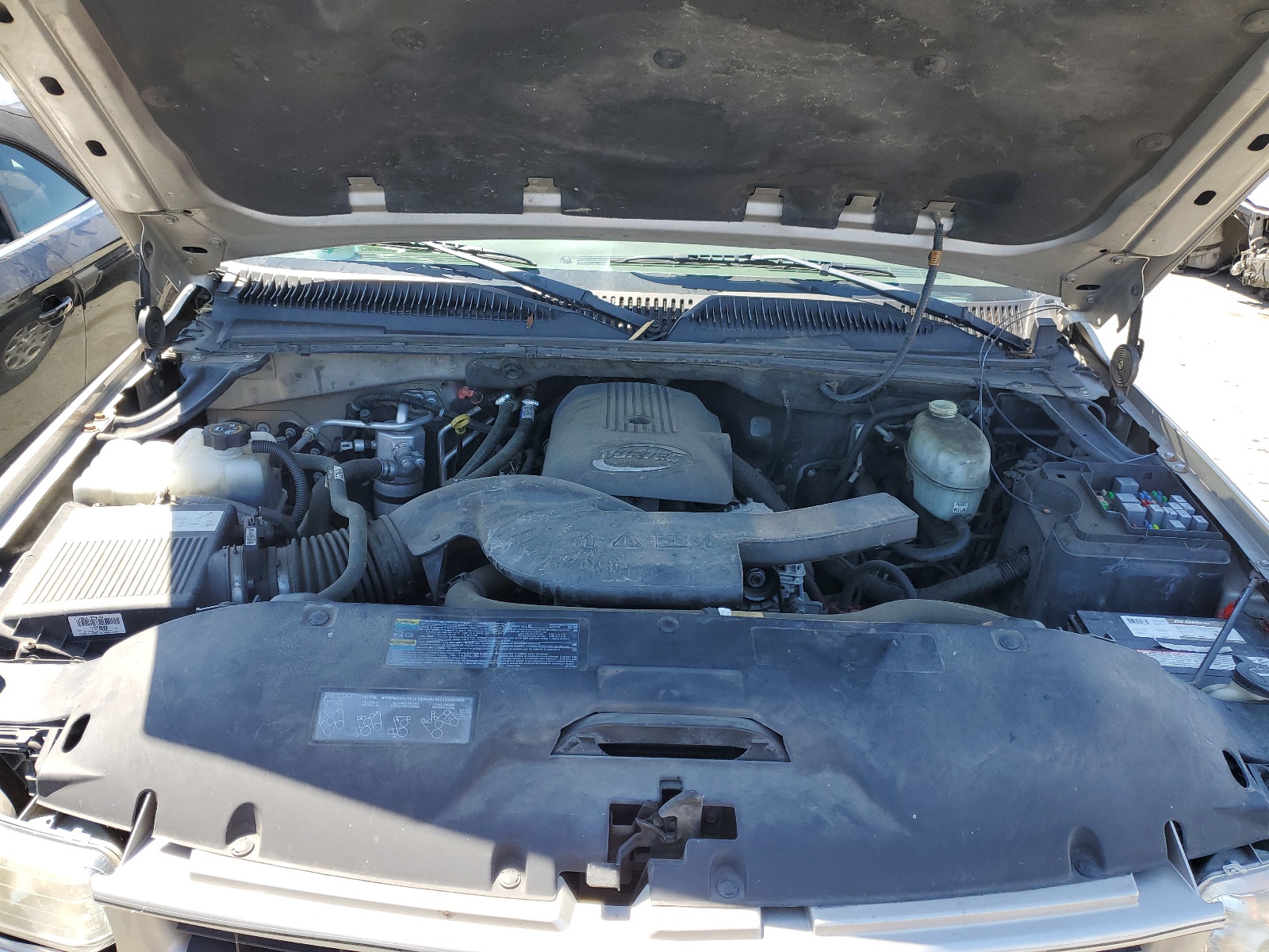 1GNEK13T15R253351 2005 Chevrolet Tahoe K1500