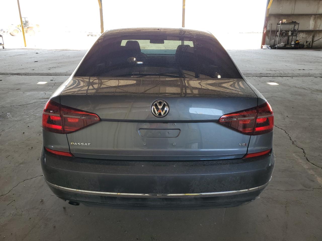 2018 Volkswagen Passat S VIN: 1VWAA7A39JC018089 Lot: 55762174