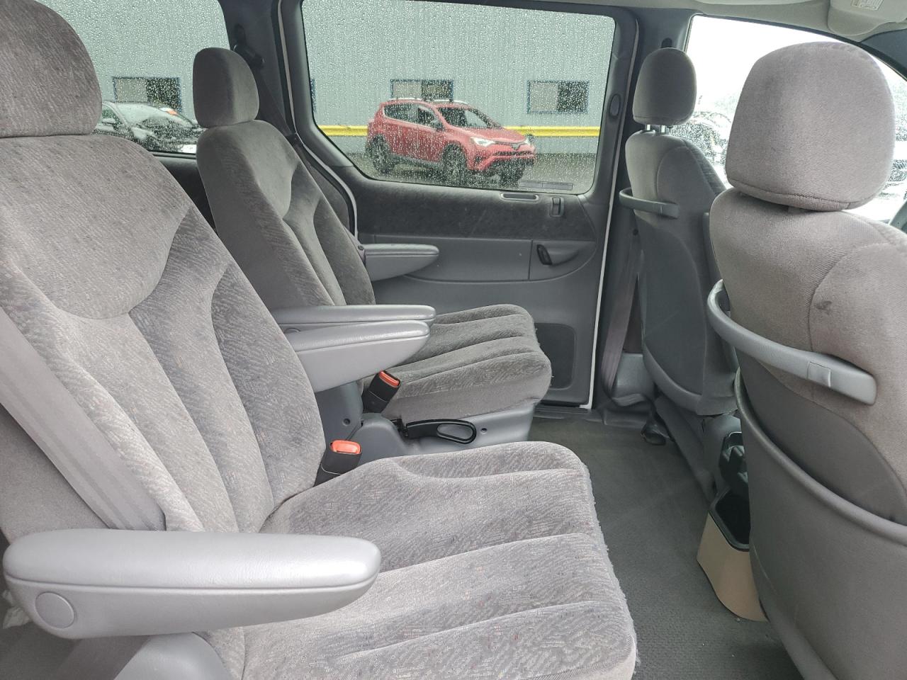 2000 Chrysler Town & Country Lx VIN: 1C4GP44G6YB744324 Lot: 56021624