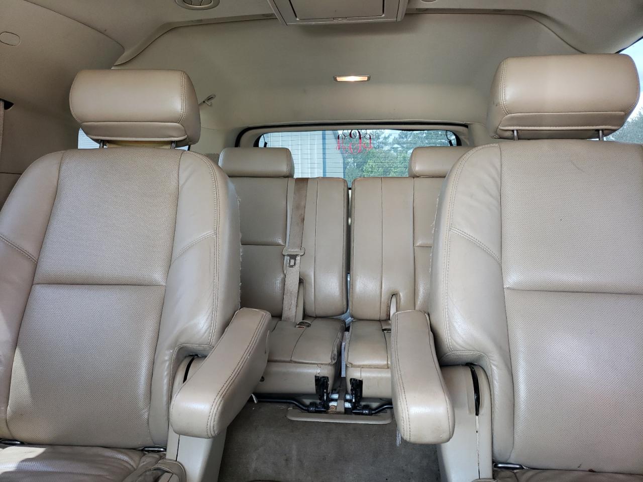 2010 Cadillac Escalade Esv Premium VIN: 1GYUKJEF5AR218683 Lot: 55533974