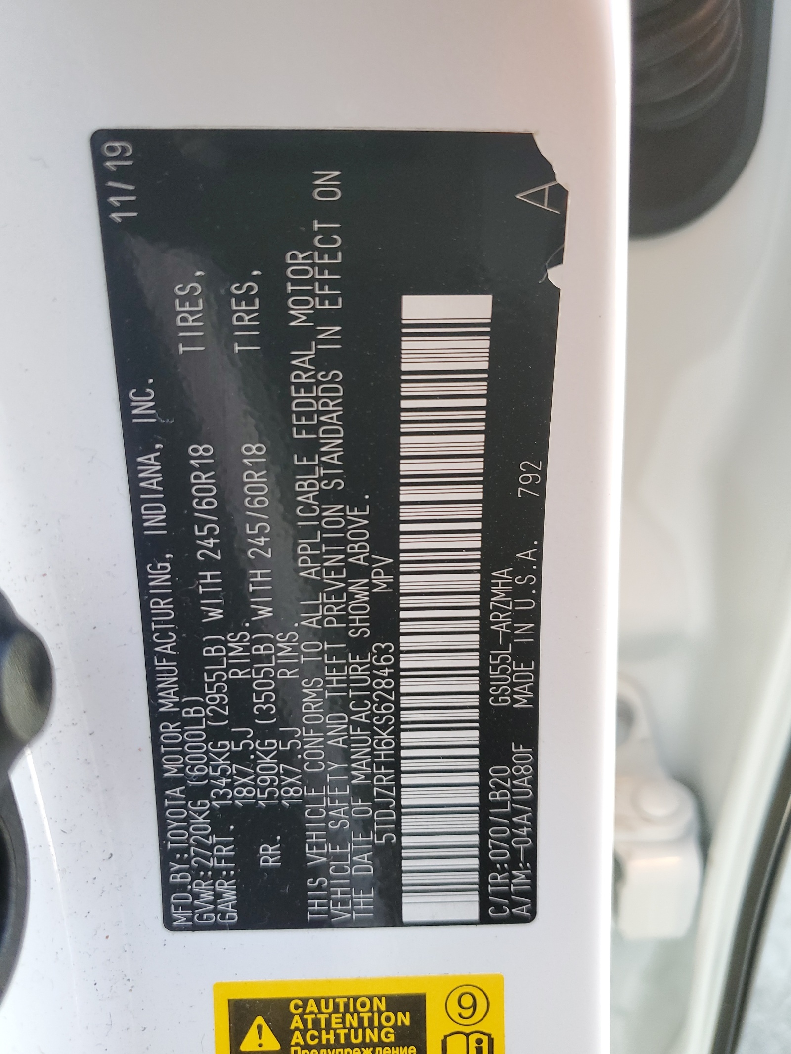 5TDJZRFH6KS628463 2019 Toyota Highlander Se